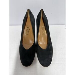 Salvatore Ferragamo Black Suede Pumps Kitten Heel Classic Italy 8.5